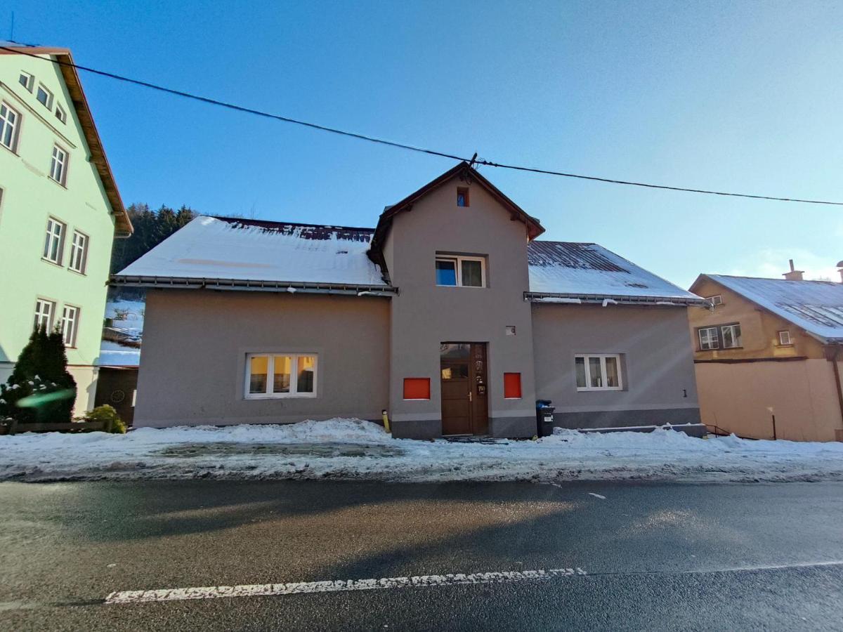 Apartmany Na Ceste Desná المظهر الخارجي الصورة